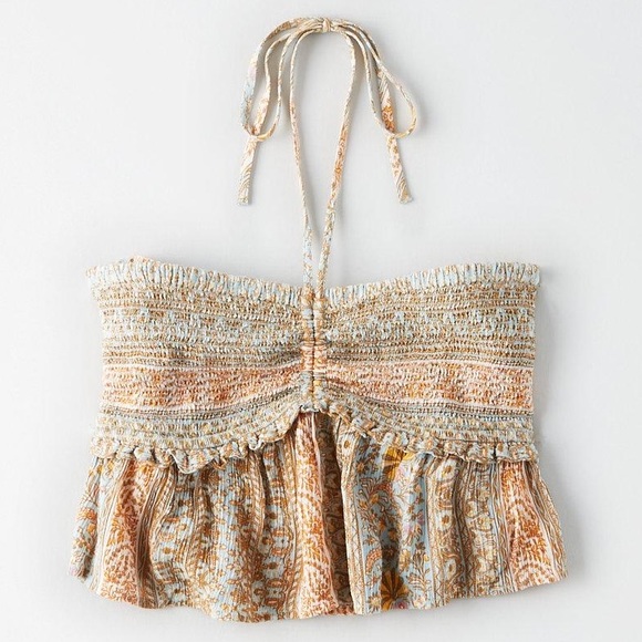 American Eagle Outfitters Tops - AE Smocked Peplum Tube Top!